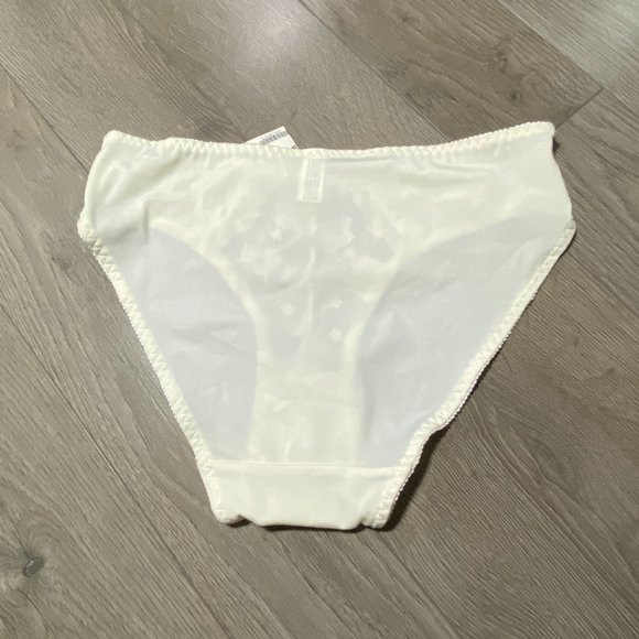 NWT Sexy Lacy Ivory Panties Large Size | Made in Belgium - Picture 4 of 8